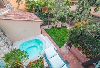 Villa al Duomo has Balcony rooms