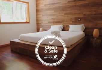 Oportocean Suites has Balcony rooms