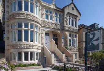 2 Crescent Gardens Guest House allows 18 year olds to book a room