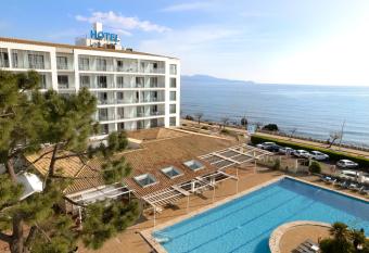 RVHotels Nieves Mar has Balcony rooms