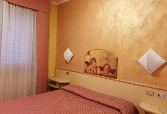 HOTEL PARADISO allows 18 year olds to book a room