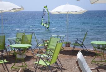 Kassimiotis has Balcony rooms