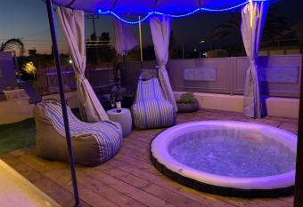 ARAD-DEAD SEA BASHIRIS PLACE has Balcony rooms