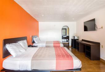 Motel 6 Denham Springs  LA has Smoking rooms