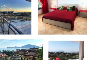 Villa Cristina has Balcony rooms