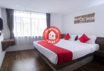 OYO 836 Mandurah Room & Cafe allows 18 year olds to book a room