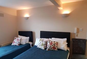 KGT House allows 18 year olds to book a room