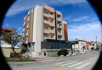 GFH - Hotel Spiaggia D Oro has Balcony rooms