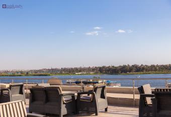 Ultra Loaloa Nile Maadi Hotel allows 18 year olds to book a room