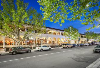Quest Canberra has Balcony rooms