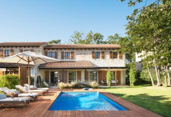 Meneghetti Wine Hotel and Winery - Relais & Chateaux has Balcony rooms