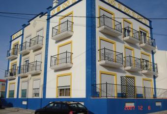 Alagoa Azul II allows 18 year olds to book a room