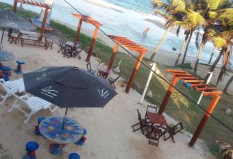 Pousada Recanto das Fontes allows 18 year olds to book a room