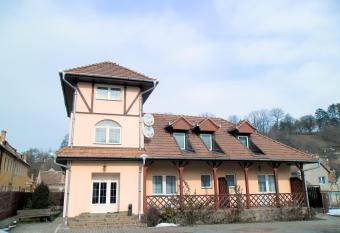 Pensiunea Hera has Balcony rooms