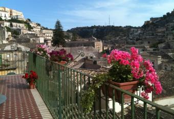 I Tetti di Siciliando has Balcony rooms