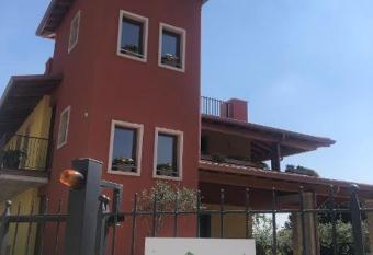 B&B Casa Zuane allows 18 year olds to book a room