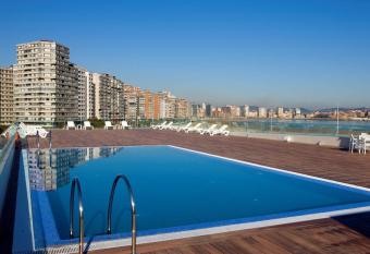 NH Gij  n allows 18 year olds to book a room