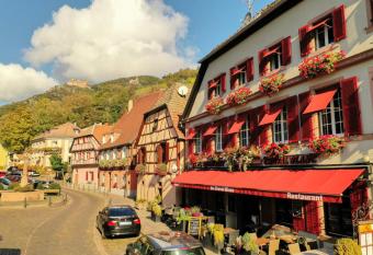 Hotel SPA Restaurant Au Cheval Blanc allows 18 year olds to book a room