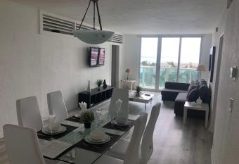 Miami Hollywood Condo With Pool and Partial Ocean View 003-21mar allows 18 year olds to book a room