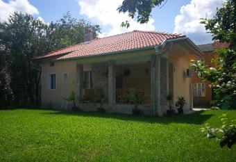 Villa Simida has Balcony rooms
