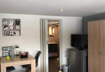 A La Reid Paisible has Balcony rooms