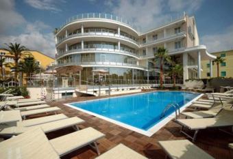 Mediterraneo Palace Hotel has Balcony rooms