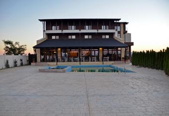 Pensiunea Sara has Balcony rooms