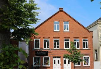 Stadt Apartments Burg Fehmarn allows 18 year olds to book a room