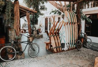 Casa de Olas Boutique Hotel allows 18 year olds to book a room