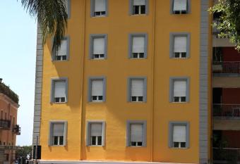 Hotel Des  o has Balcony rooms