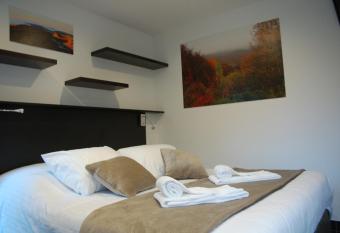 Aux 500 Diables Eco Lodge - Hotel has Balcony rooms