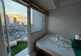 Green Residences Stays by PBYY has Balcony rooms
