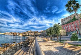 Brezza di mare Gaeta b&b allows 18 year olds to book a room