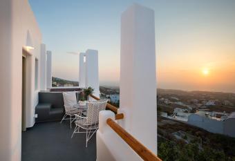 Nectarios Villa - Studios & Suites Adults Only allows 18 year olds to book a room