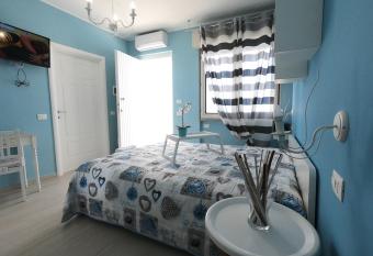 Lido Rosa Rooms has Balcony rooms