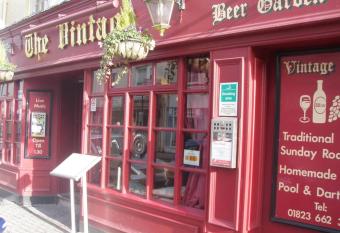 The Vintage Inn allows 18 year olds to book a room