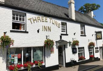 The Three Tuns allows 18 year olds to book a room