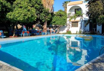 Oasis Hotel Bungalows Rhodes- All Inclusive allows 18 year olds to book a room