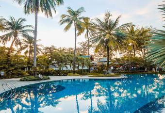 Holiday Inn Resort Phuket, an IHG Hotel allows 18 year olds to book a room