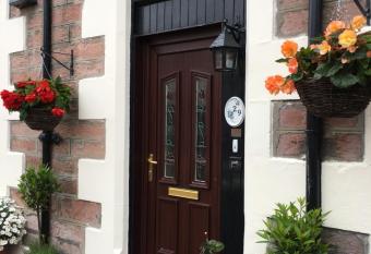 No 29 Bed and Breakfast allows 18 year olds to book a room