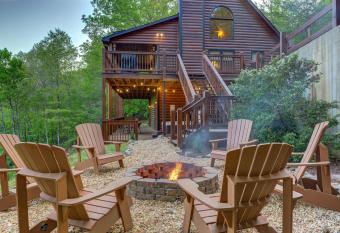 Kearns Acres has Balcony rooms