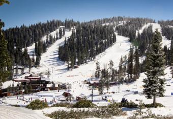 Kingswood RnR has Balcony rooms