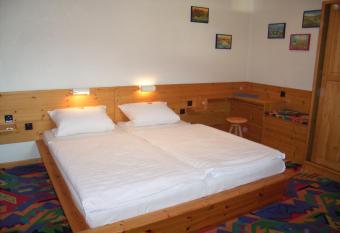 Smile Hotel allows 18 year olds to book a room