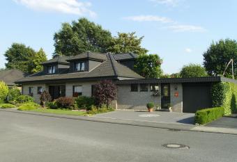 Pension Geva allows 18 year olds to book a room