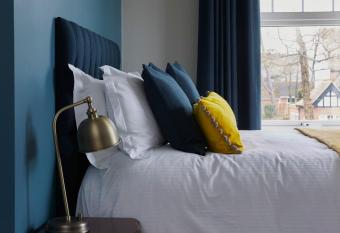 Sentry Mead Hotel allows 18 year olds to book a room