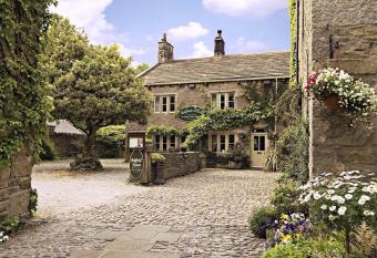 Ashfield House allows 18 year olds to book a room