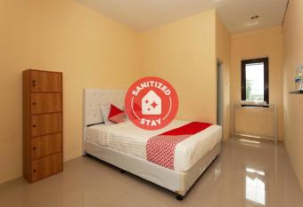 Super OYO 588 Richmond Guest House has Balcony rooms