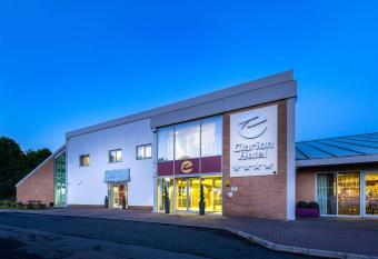 Clarion Hotel Newcastle South allows 18 year olds to book a room