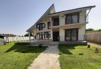 Agropensiunea GIURCA has Balcony rooms