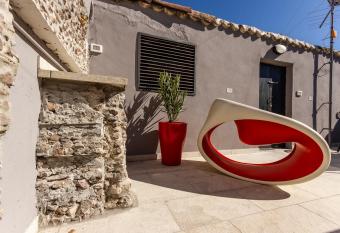 Suite Accademia - Smart Holiday has Balcony rooms